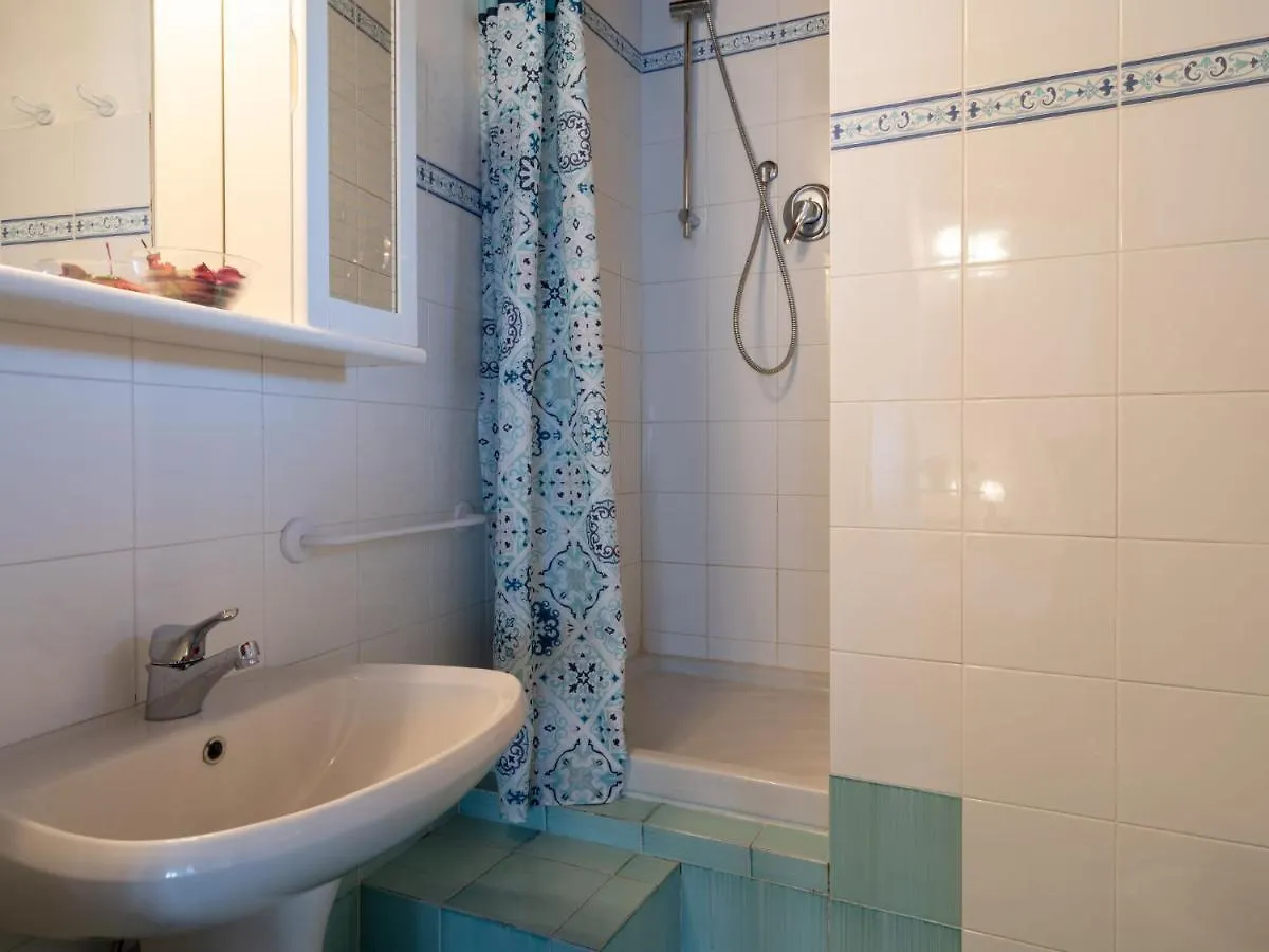Holiday Home Le Antiche Volte - Slr215 By Interhome Cipressa