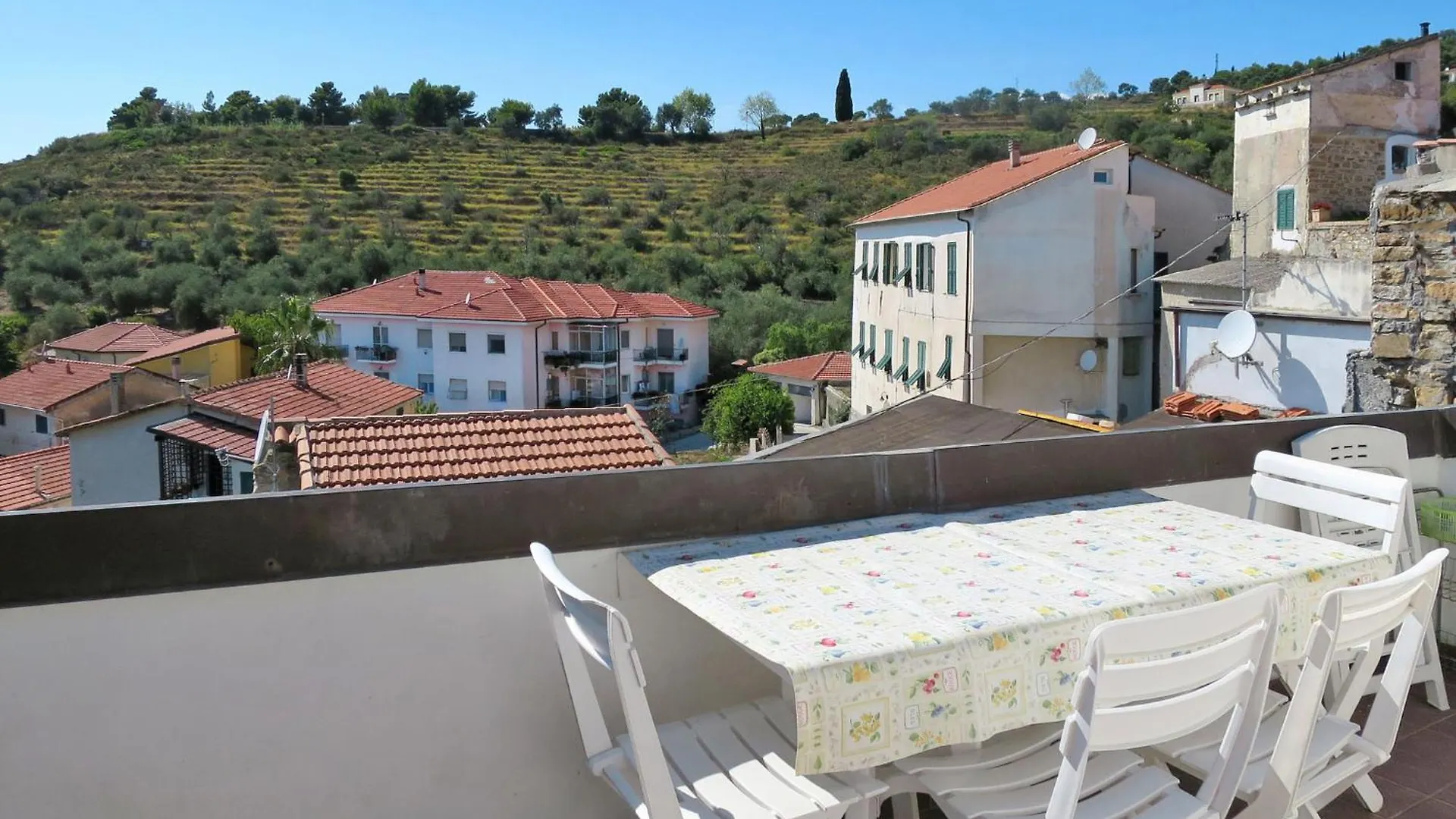 Holiday Home Le Antiche Volte - Slr215 By Interhome Cipressa